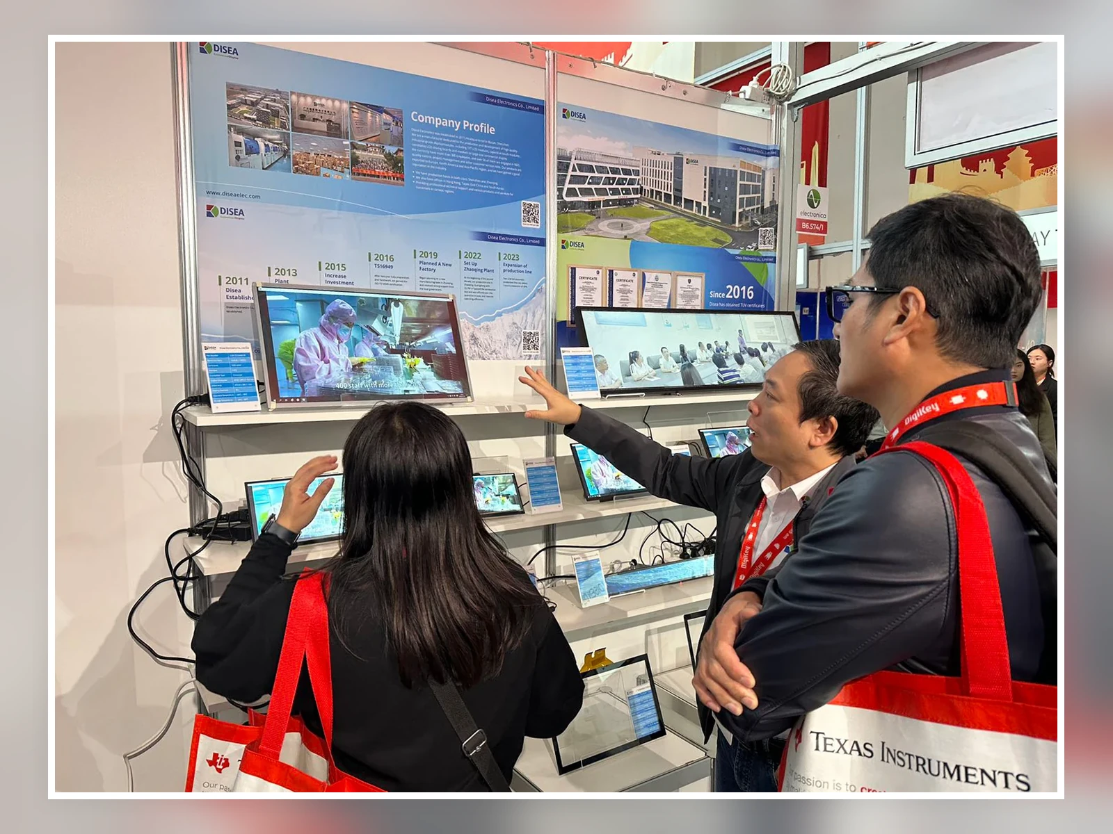 In-booth Product Demonstration